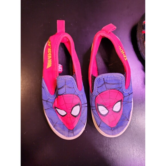 Boys Spider man shoes - 2 pair size 10 - Picture 6 of 6